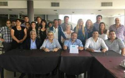 El peronismo del Momo Venegas ratific� su pertenencia a Cambiemos