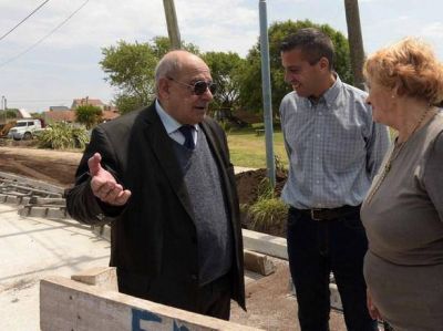 Simoni hace camino al andar�M�s de diez frentes de trabajo del Emvial