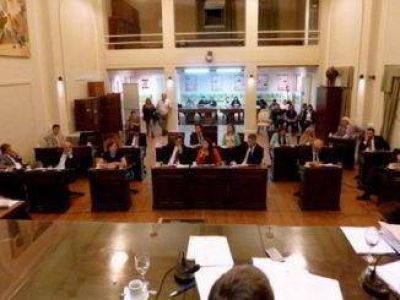 Avanza el tratamiento del presupuesto y podr�an aprobarlo el jueves