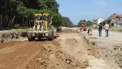 La obra de Av.10 avanza con el nivelado y entoscado