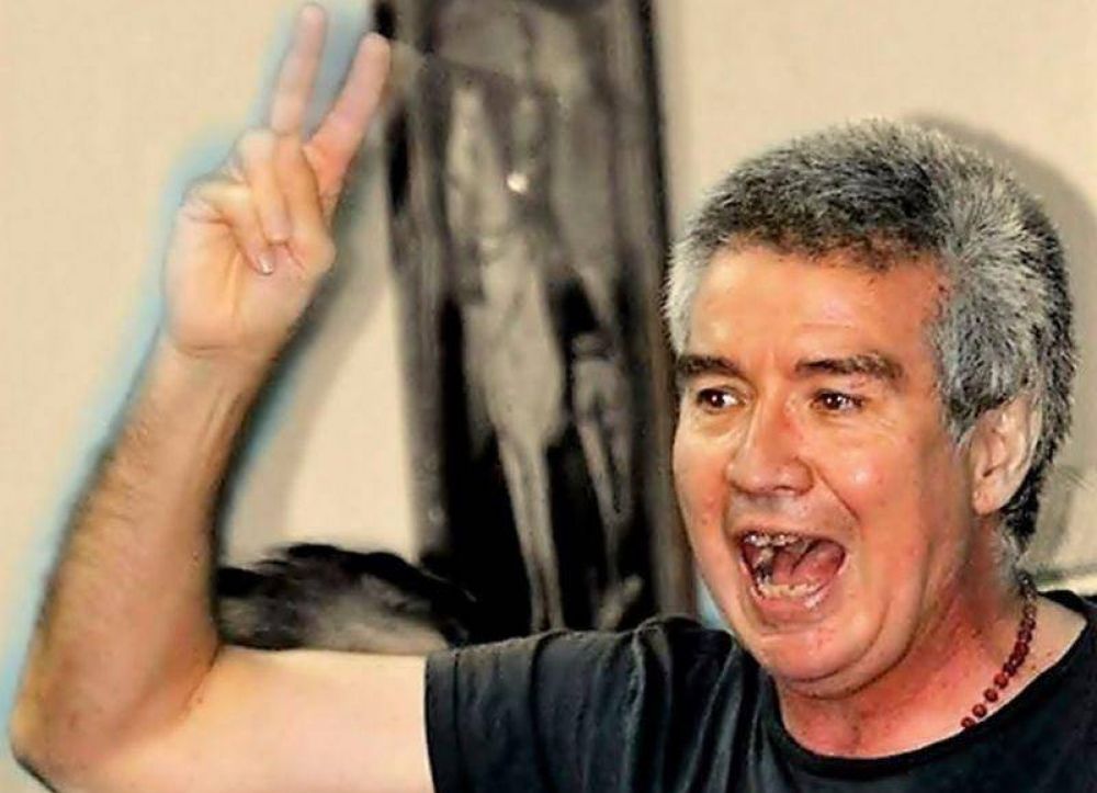 Rodeado de militantes, Marcelo Rivero lanz� 