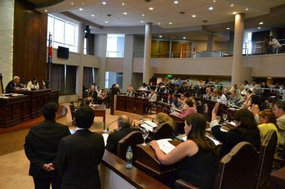La Legislatura aprob� el presupuesto provincial 2018