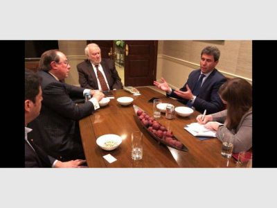 U�ac en EEUU: reuniones con empresarios y congresistas y convenio para becas