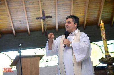 El Papa nombr� al padre Maxi como Obispo Auxiliar de Quilmes