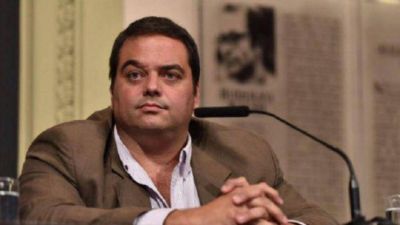 Gobierno busca apoyo gremial para definir si env�a la reforma laboral