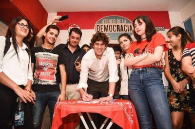 Lousteau se afili� al radicalismo pensando en el 2019