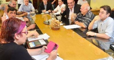 La Pampa desoye la orden de Naci�n y ofrece bono de fin de a�o