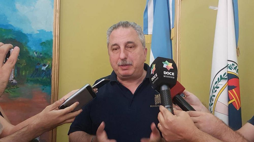 Passalacqua anunci� un �bono de las fiestas� de 2500 pesos para los empleados p�blicos de Misiones