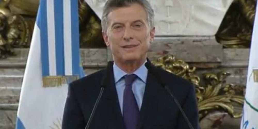 Macri planea 1.700 despidos en el Correo Argentino