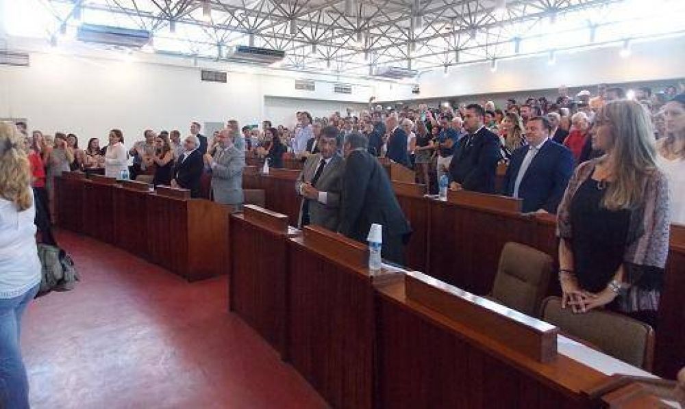 Juraron los nuevos concejales de Tres de Febrero: Iacovino mantuvo la presidencia