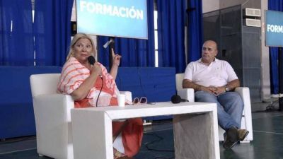 Elisa Carri� neg� peleas con Mauricio Macri: 
