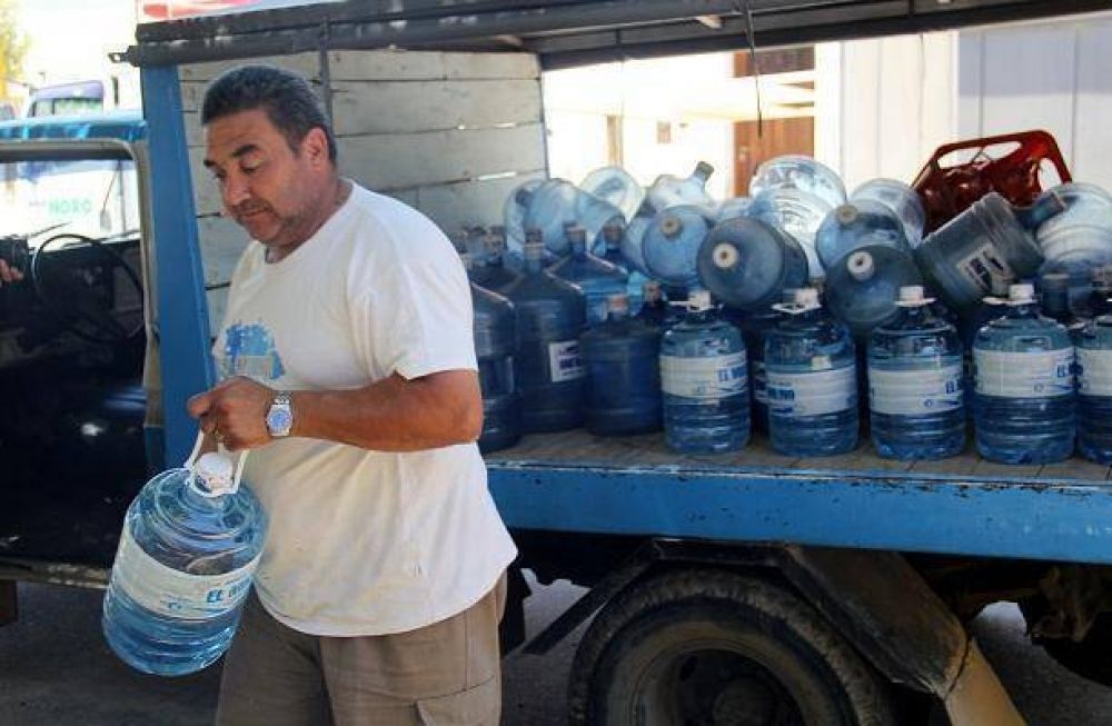 A diario se comercializa m�s de un litro de agua envasada por persona