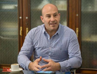 Molina eliminar� cinco secretar�as y reducir� un 30% los cargos pol�ticos del Municipio