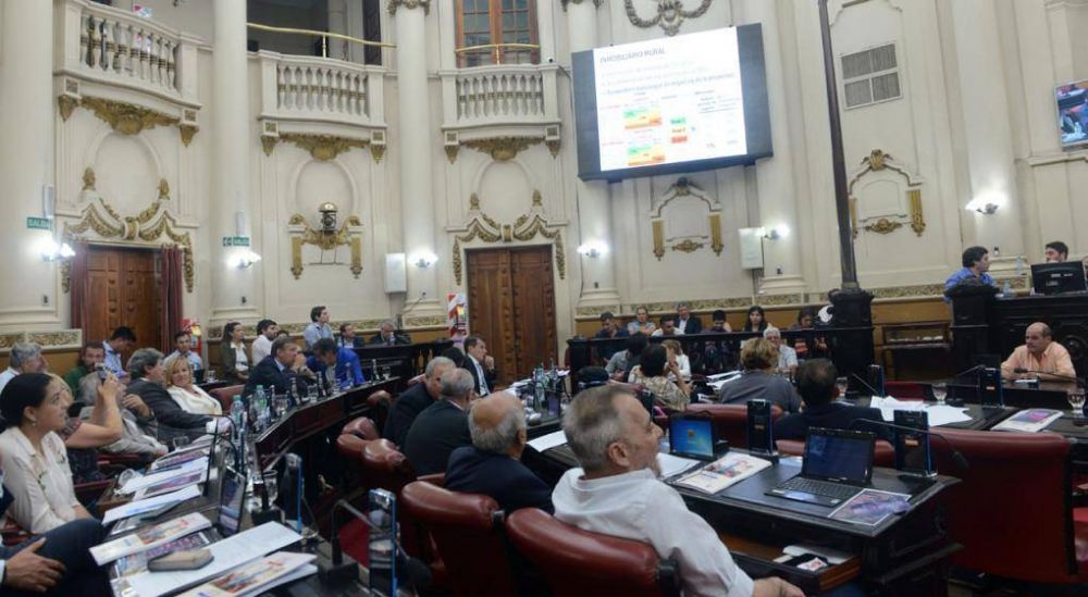 El G-6 pide sustituir Ingresos Brutos y critica la presi�n de la Municipalidad
