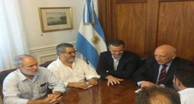 Bonfatti asegur� a gremios que no se votar� el pacto fiscal