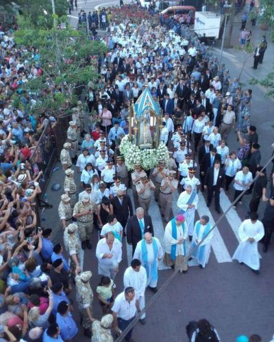 Amor y gratitud de los catamarque�os a la Madre del Valle
