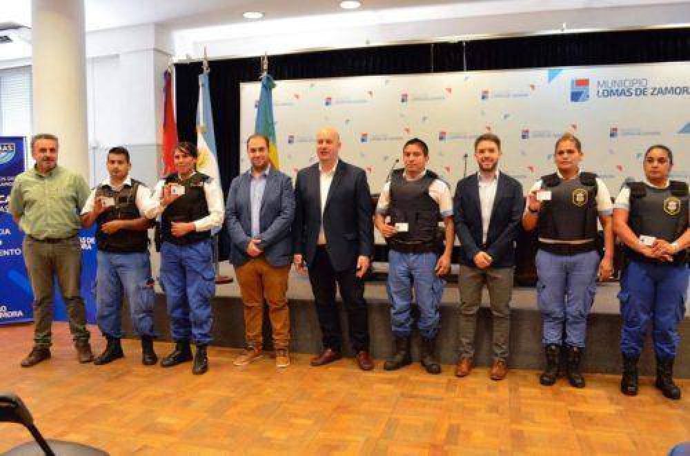 Lomas: asisten con m�s recursos a los oficiales de la Polic�a Local