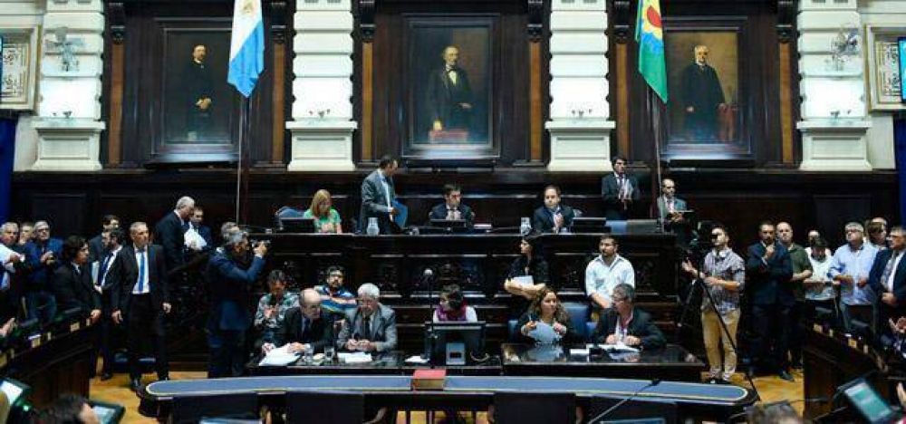 Vidal envi� a la Legislatura la reforma de ministerios