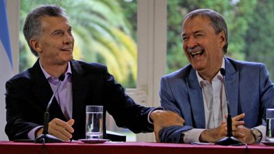 Macri vuelve a C�rdoba y su cercan�a con Schiaretti provoca ruidos en Cambiemos y en el PJ