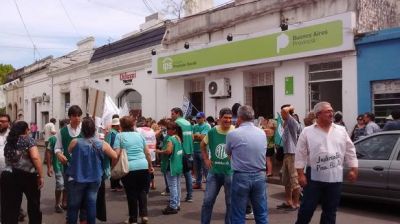 Trabajadores estatales protestaron contra la reforma previsional