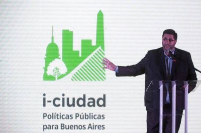 Con una gran convocatoria, Olmos lanz� I-Ciudad, el nuevo Instituto de Pol�ticas P�blicas