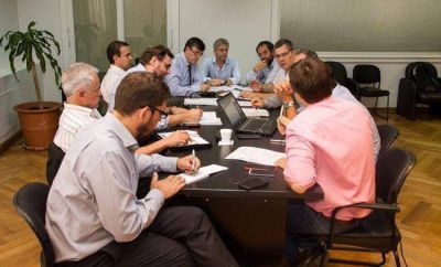 Atuel: Mendoza quiere una aclaratoria de la Corte por el plazo de 30 d�as