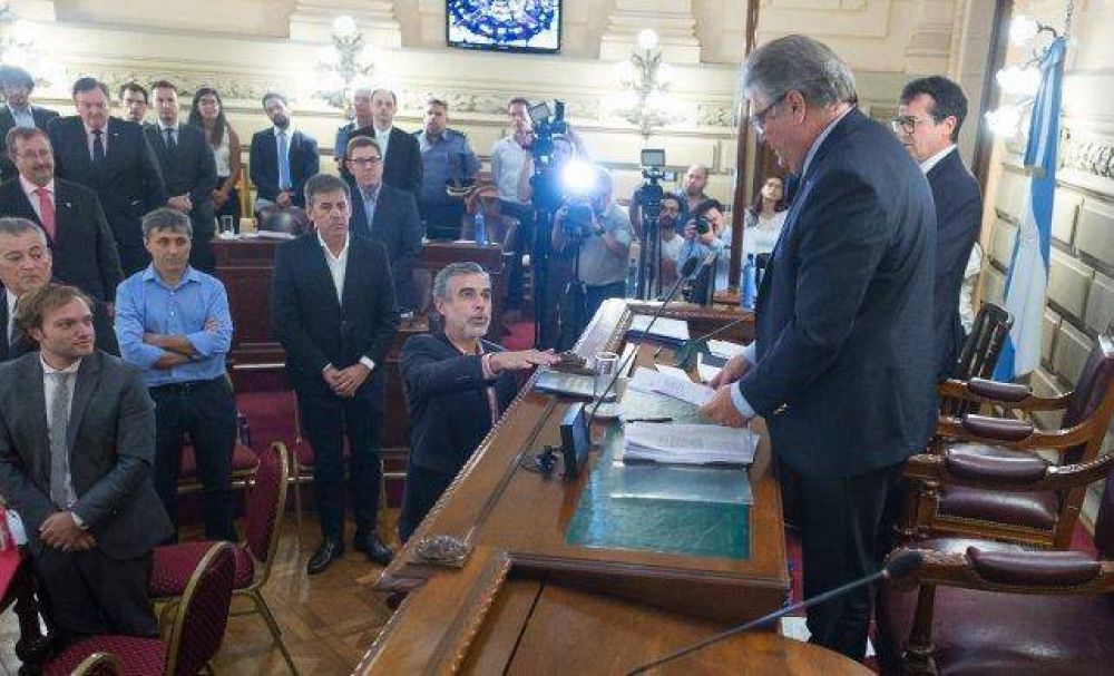 Gonz�lez jur� y dijo que 