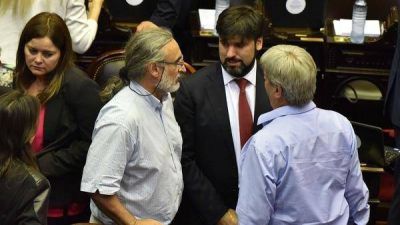 La Casa Rosada convoc� a gobernadores y diputados del PJ y buscar� aprobar la reforma previsional la semana que viene