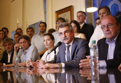 Agust�n Rossi, sobre el posible DNU: �Ser�a una burla para el pueblo argentino�