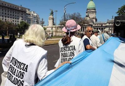 Casi dos de cada tres personas se oponen a la reforma jubilatoria