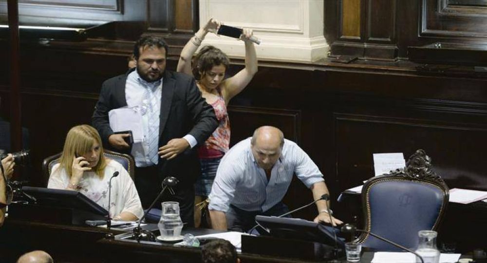 Logr� Vidal avance (turbulento) de ley de ajuste pol�tico