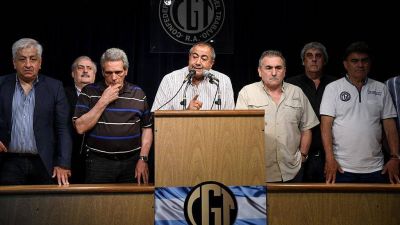 Macri intent� sacar la reforma por decreto y la CGT amenaz� con un paro