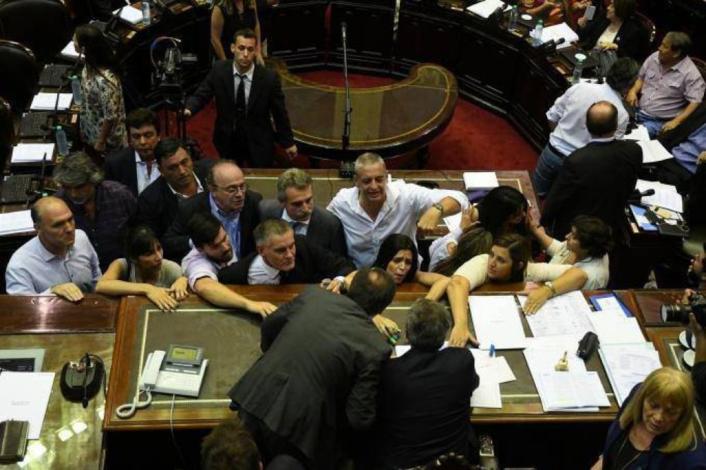 Desde Cambiemos salieron a negar que hayan usado diputados �truchos� para conseguir el qu�rum