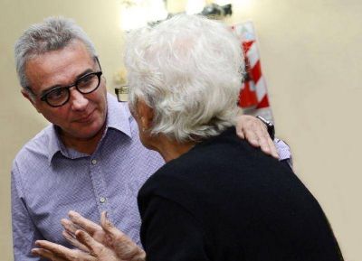 Julio Zamora, intendente de Tigre: 
