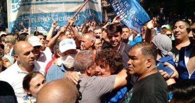 Las dos CTA celebraron la ca�da de la sesi�n para tratar la reforma previsional