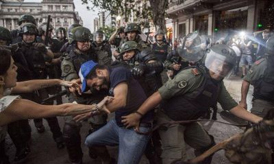 Con los votos de octubre, Macri se olvid� de diciembre