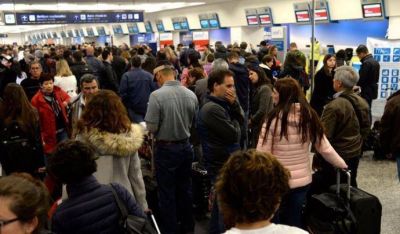 Cancelan vuelos en Aeroparque por reclamo contra la reforma previsional