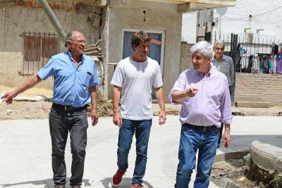 Andreotti visit� las mejoras integrales en el barrio Presidente Per�n