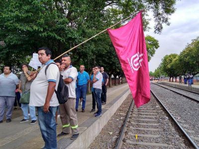 Ferroviarios advierten sobre la situaci�n del Sarmiento