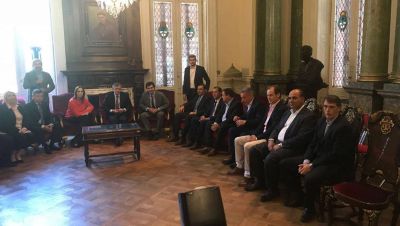 Manzur y otros gobernadores dieron su apoyo a la reforma previsional en el Congreso