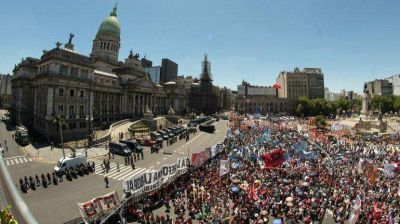 La Iglesia rechaz� la violencia y pidi� 