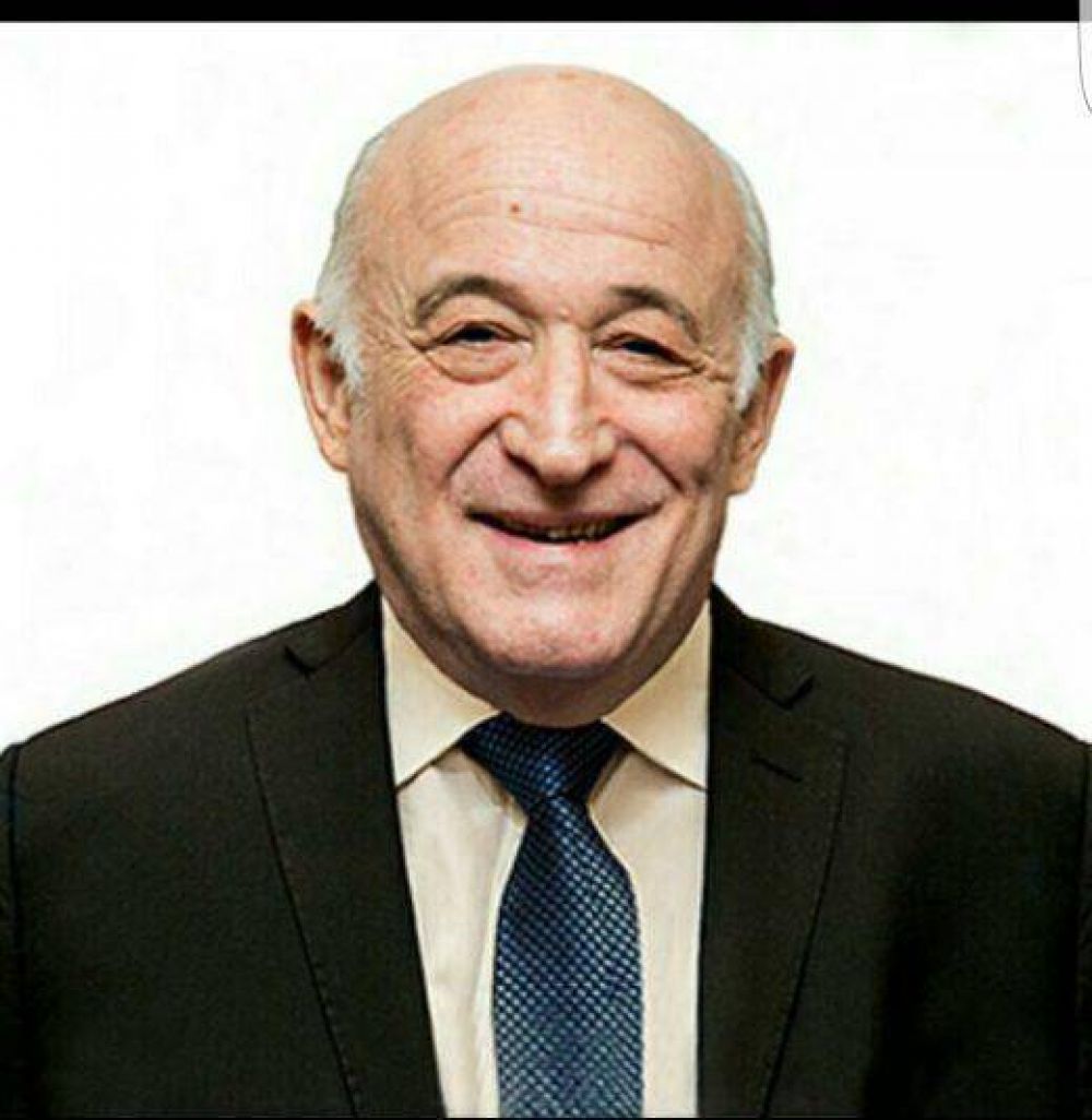 El juez Grabivker continuar� siendo vicepresidente de la Asociaci�n Internacional de Abogados y Juristas Jud�os