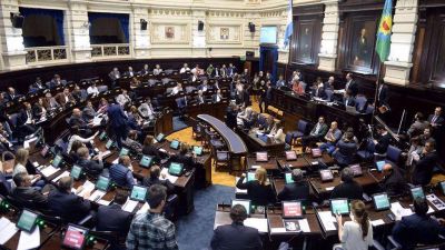 La Legislatura sesiona y define una ley clave para bancarios