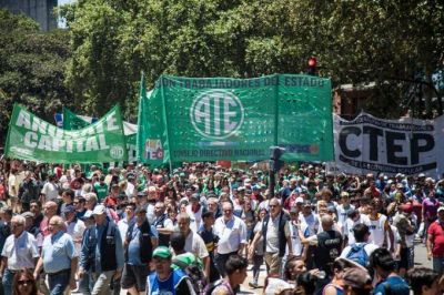 En sinton�a con la CGT, ATE extiende hasta este mediod�a el paro contra la Reforma