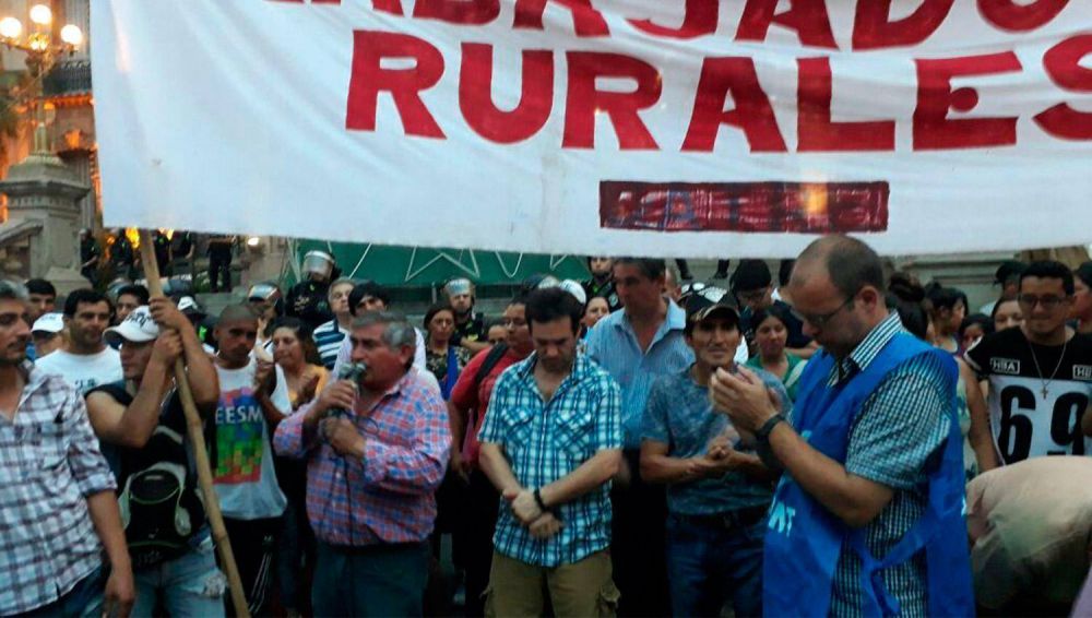 Miles de tucumanos se manifestaron contra las reformas y por los 16 aos del 