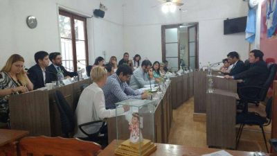 Las tasas y servicios municipales aumentar�n el 26% en 2018