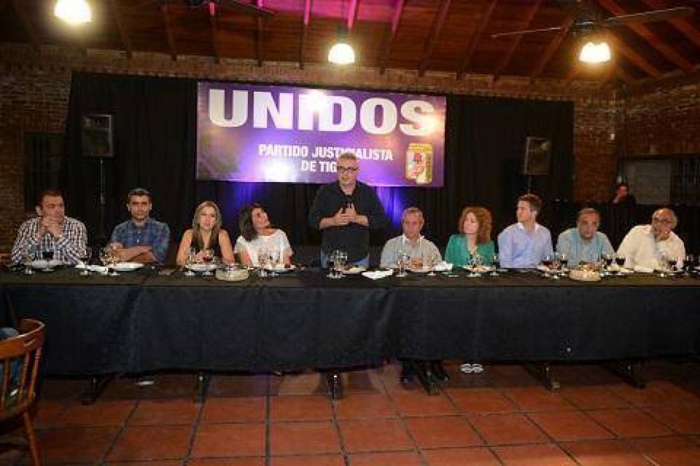 Julio Zamora: El abrazo y la unidad del Peronismo construirn una Argentina ms justa para todos