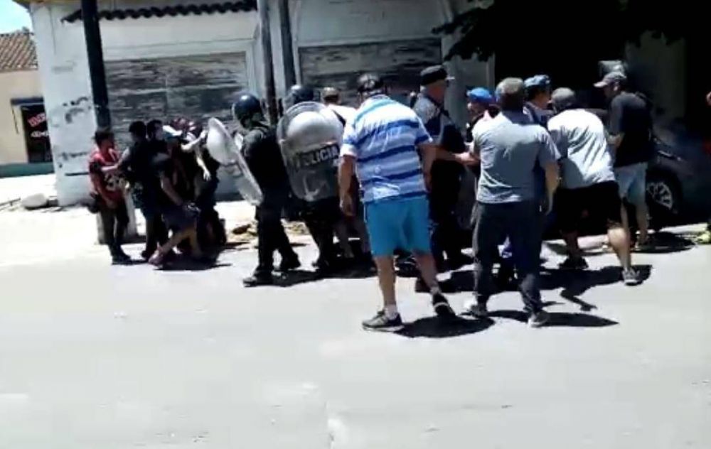 Escracharon a un sindicalista en el centro de la ciudad
