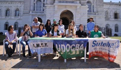 Gremios docentes exigen obras a la Comuna