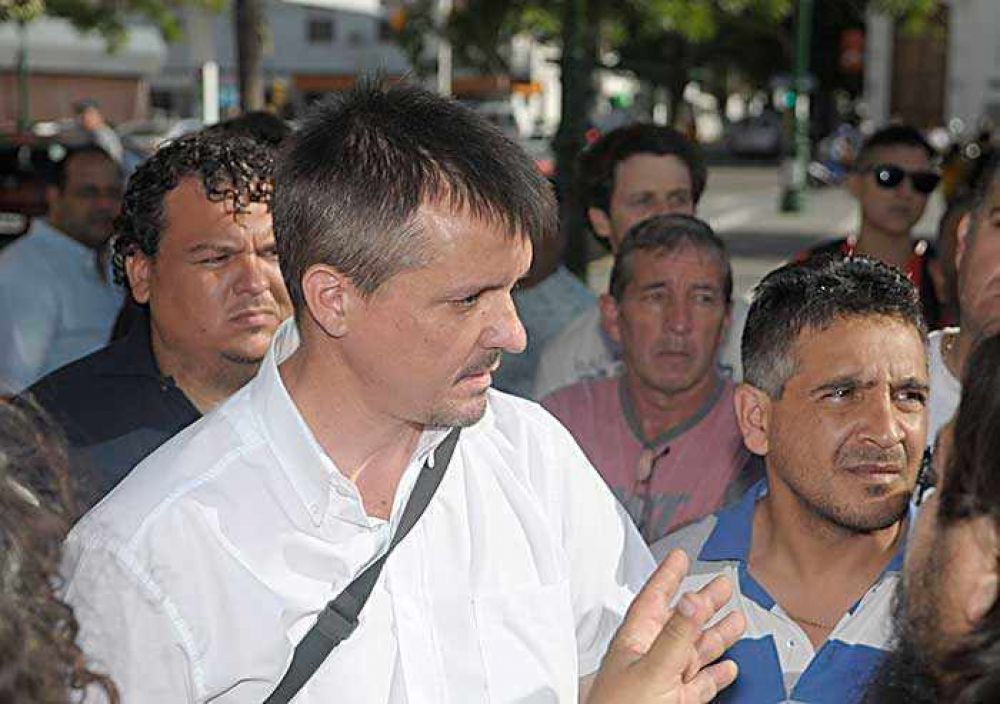 Altolaguirre admite que no vio el contrato del Plan Director